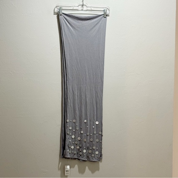 ANN TAYLOR LOFT OUTLET Women’s Gray Rayon Embellished Sequin Scarf 78” X 26” - Picture 1 of 6